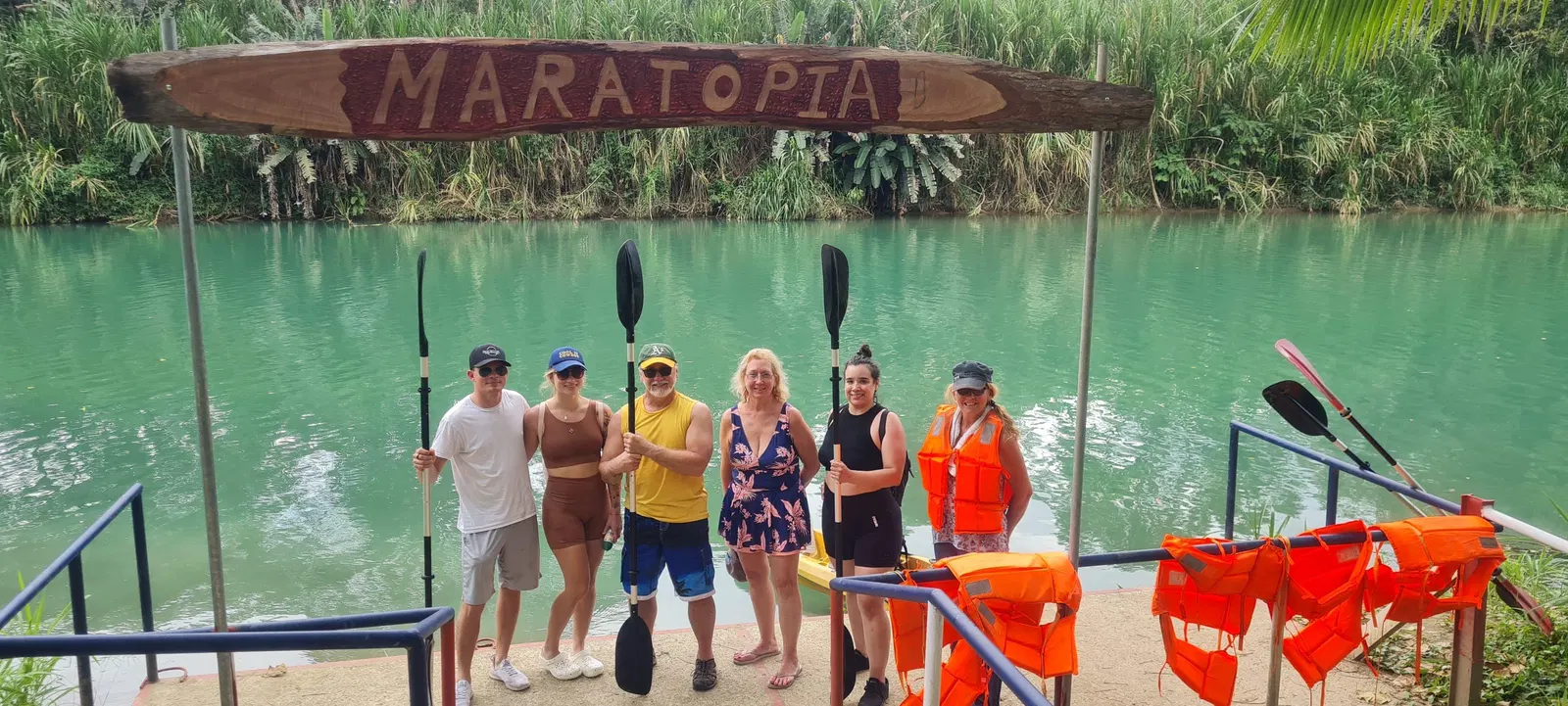 Paddelparadies mit Besuch bei Maratopia